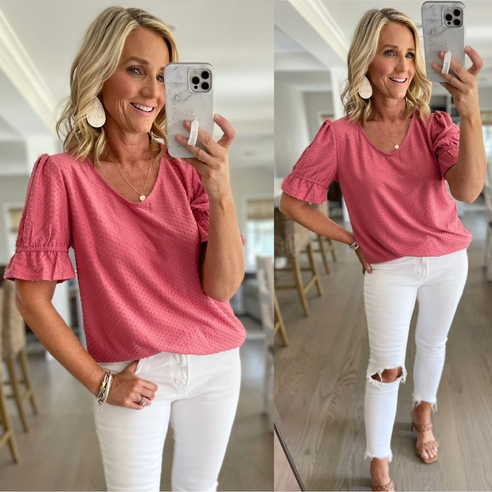 V-neck T-shirt top